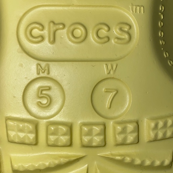 ❤️ Crocs - Picture 6 of 8